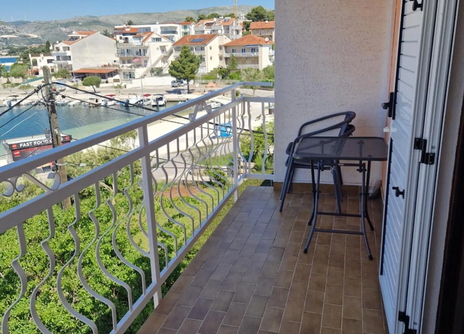Cornelia Apartments By The Sea Okrug Gornji, Ciovo Trogir