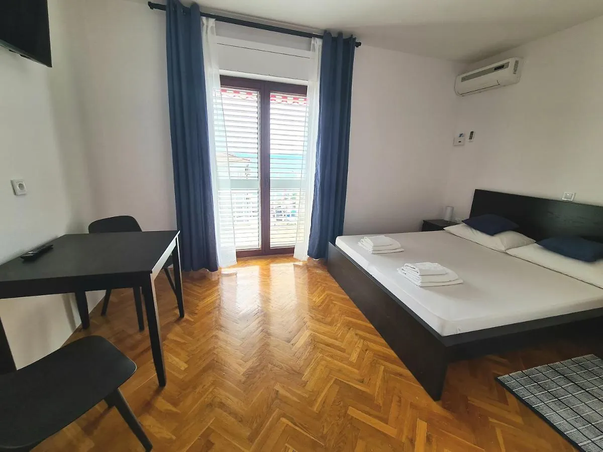Cornelia Apartments By The Sea Okrug Gornji, Ciovo Trogir