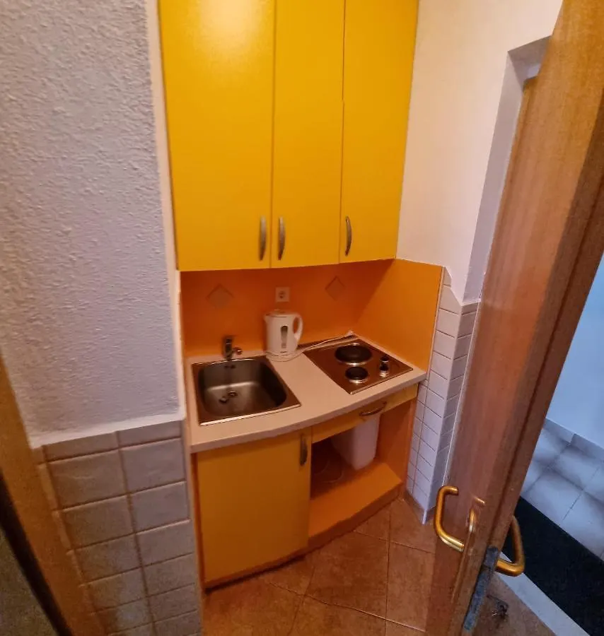 Cornelia Apartments By The Sea Okrug Gornji, Ciovo Trogir