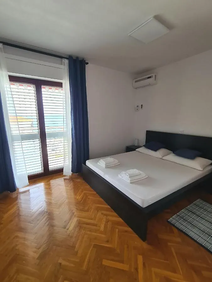 Cornelia Apartments By The Sea Okrug Gornji, Ciovo Trogir